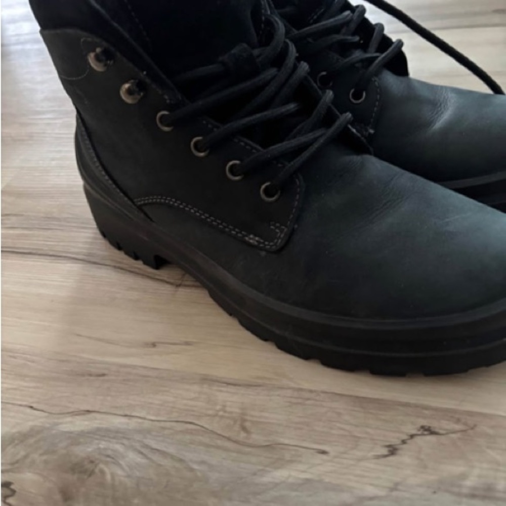 Black Leather Boots